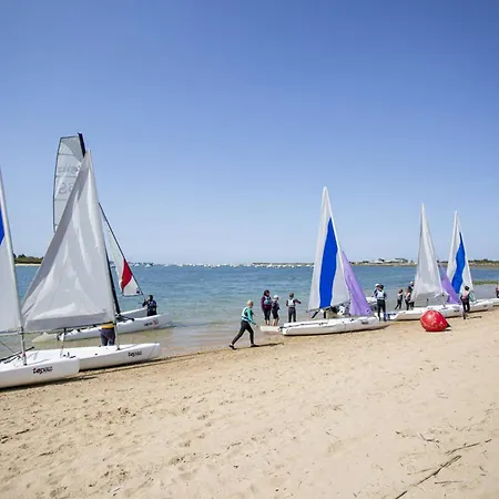 Maison Chaleureuse Et Lumineuse Au Coeur De - Fr-1-788-64 Apartmán